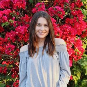 Meet your Posher, Adrienne
